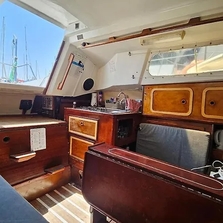 Romantic Boat Expo Botel Lissabon