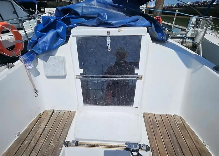 Romantic Boat Expo Bådhotel *