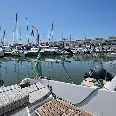 Romantic Boat Expo Tekne
