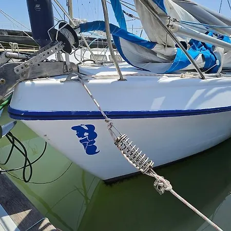 Romantic Boat Expo 船上ホテル リスボン